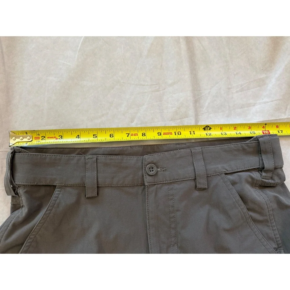 Huk Performance Fishing Shorts Mens Size Medium Gray Sun Protection Cargo
